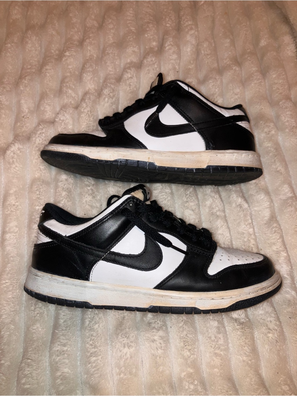 Nike Dunk Low Panda Sneakers
